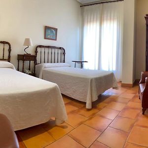 Habitación con 2 Camas Individuales